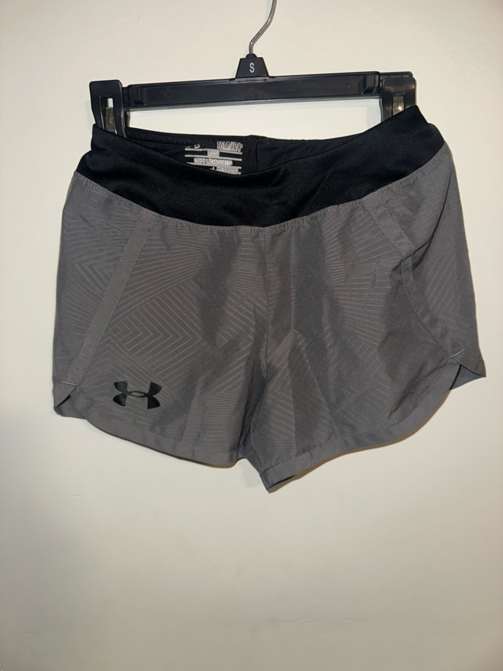 Under Armour Gray Athletic Running Shorts with Black Waistband